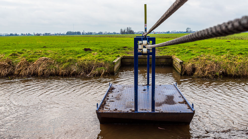 Trekpont tijdens wandelen naar Willeskop