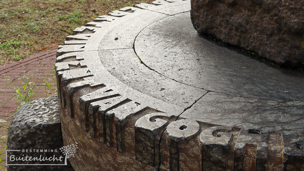 detail uit het Van Gogh monument