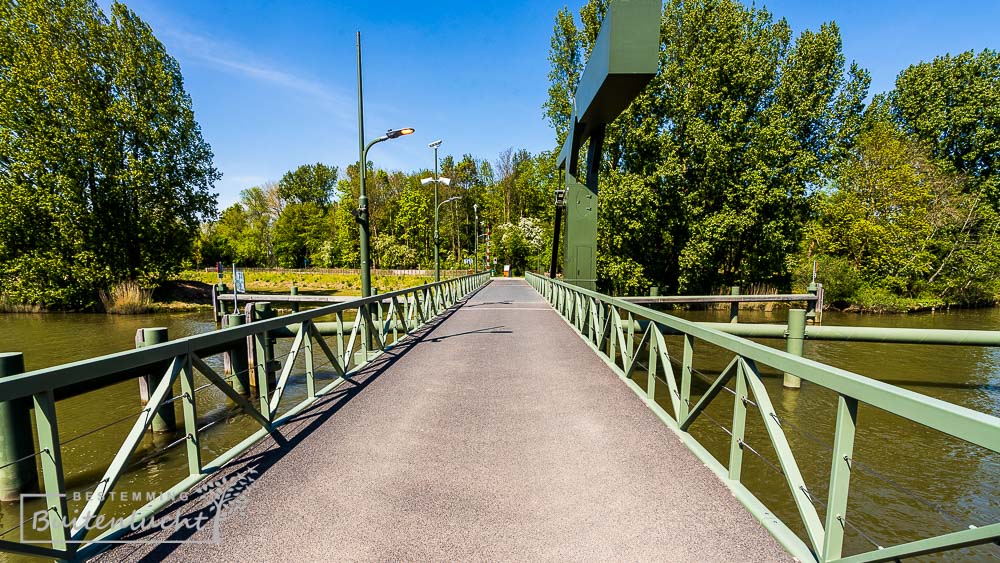 Ben Schopbrug naar het Eiland van Brienenoord