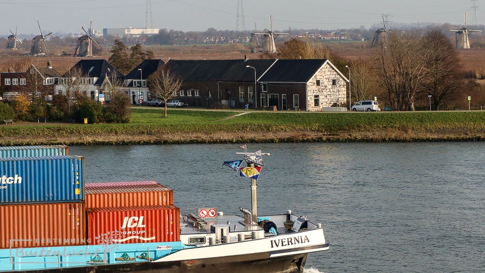 De Noord, vrachtschip en Kinderdijk