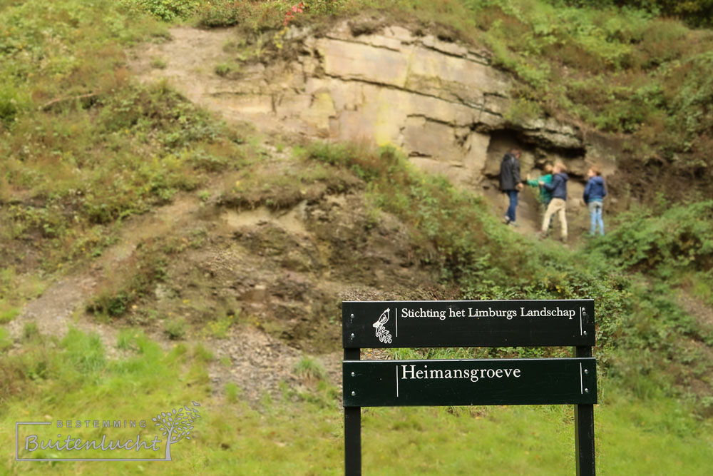 wandelen lang de groeves vanuit Epen