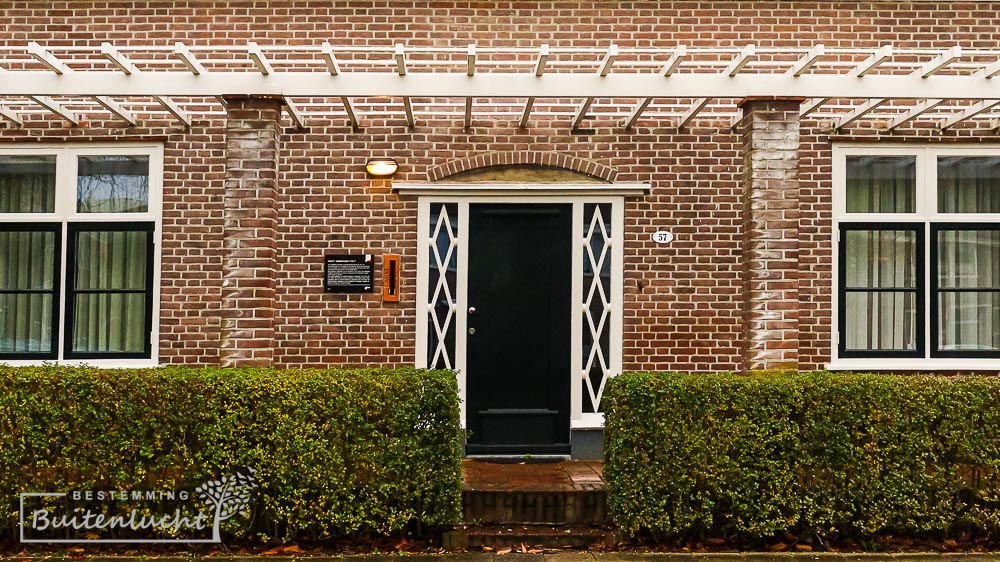 pergola in een van de tuindorpen in Rotterdam