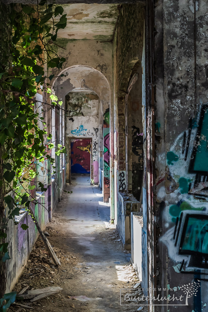 gang in het fort urbex