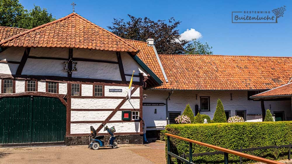 Wandelen langs het geboortehuis van Pater Karel Houben