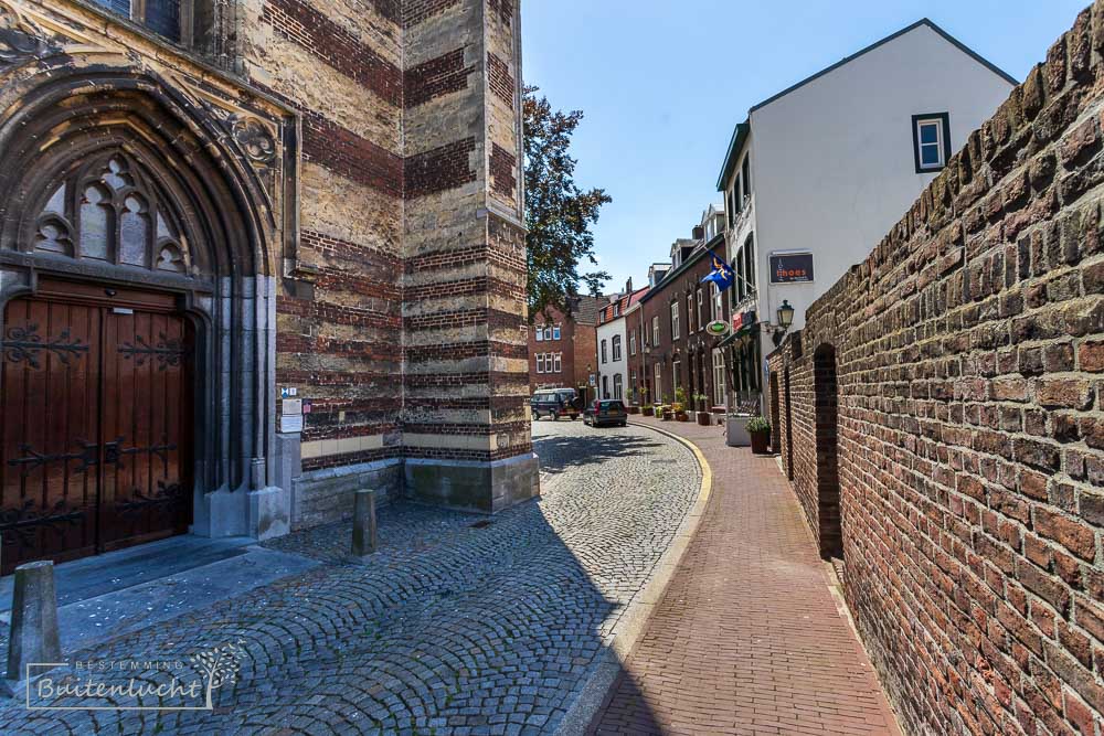 Wandelen langs de Sint Petruskerk