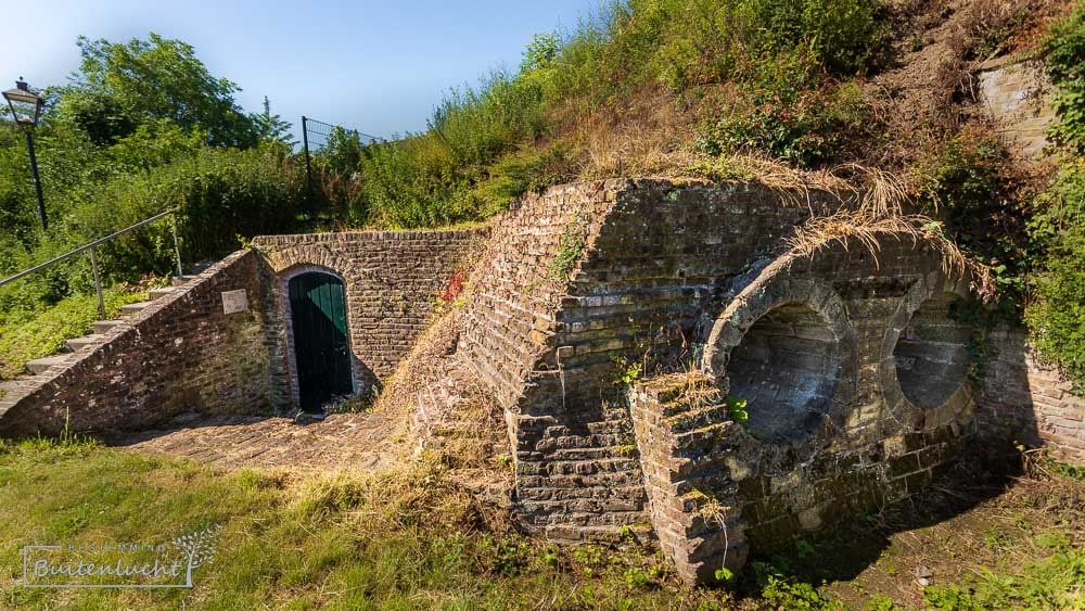 wandelen langs Fort Sanderbout