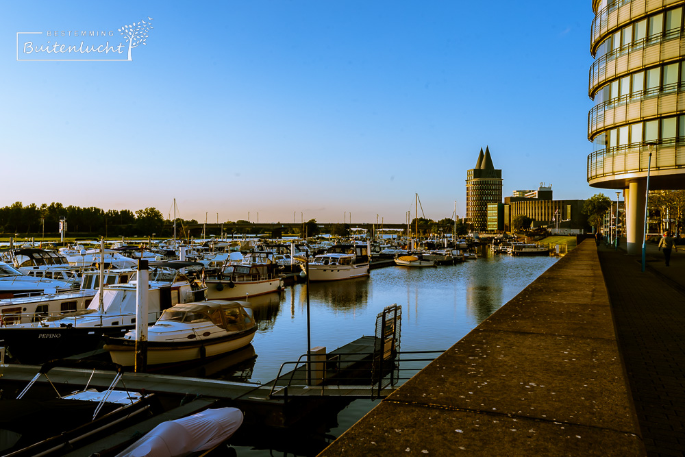 jaachthaven aan de Maas in Roermond