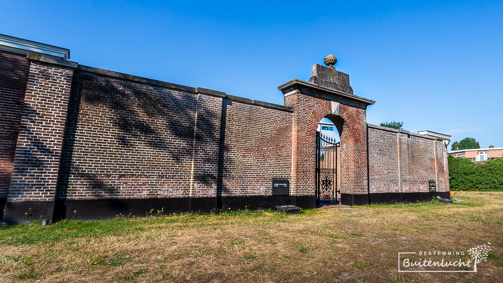 Muur van Ter Navolging in Scheveningen