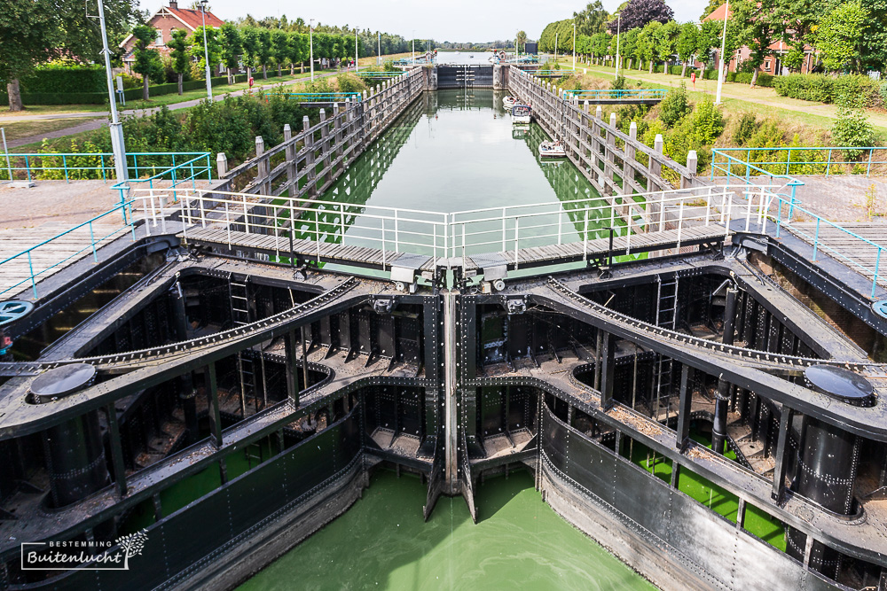 Wihelminasluis in de Afgedamdde Maas