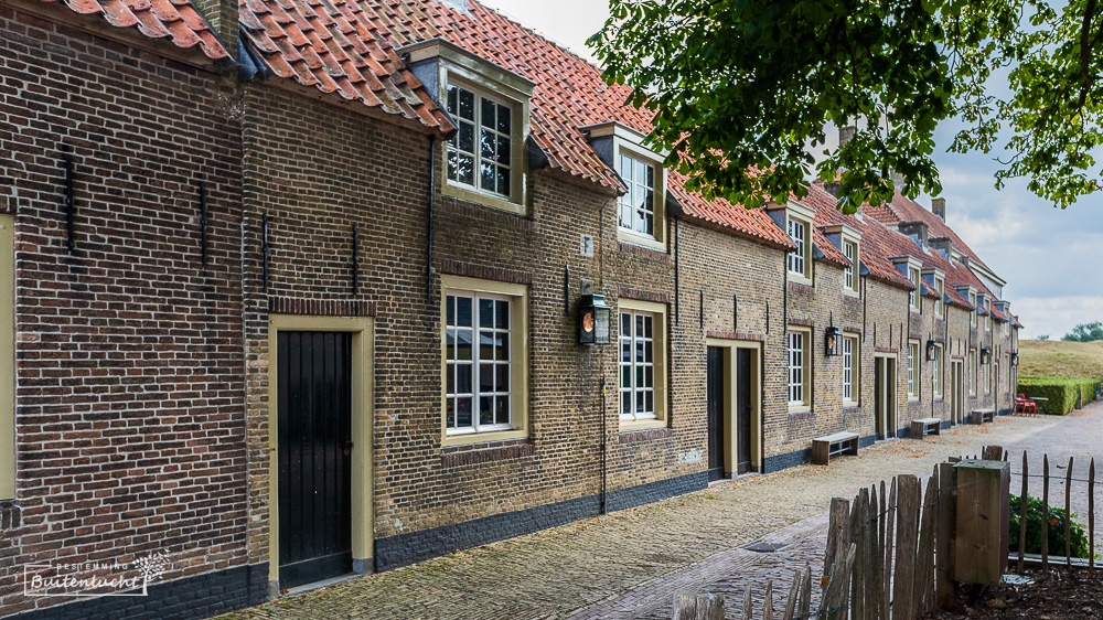 Bijgebouwen in Loevestein